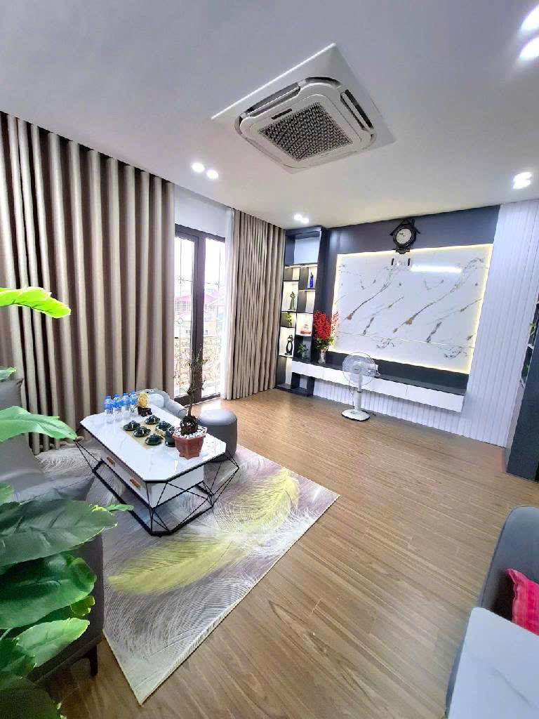 Bán nhà 5 tầng, 50m2 ô tô 7 chỗ vào nhà phố Khương Hạ, Khương Đình, Thanh Xuân
